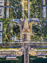 Cargar imagen en el visor de la galería, Puzzle Flying over Paris (1500 piezas)
